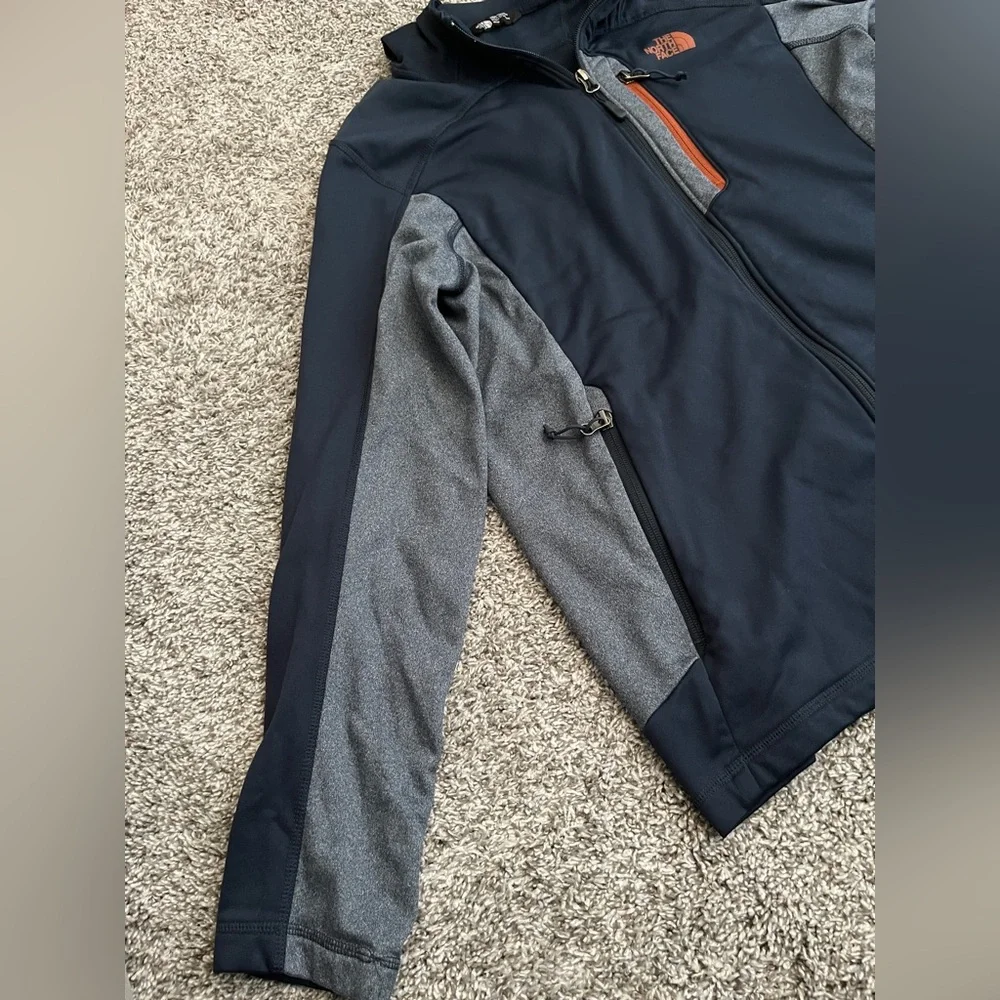 The North Face Men’s Navy Blue Zip Up Jacket